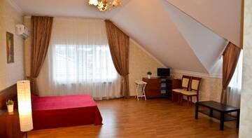 Фото номера Номер-студио с кроватью размера &quot;king-size&quot; Гостевой дом Олимп г. Курганинск 3